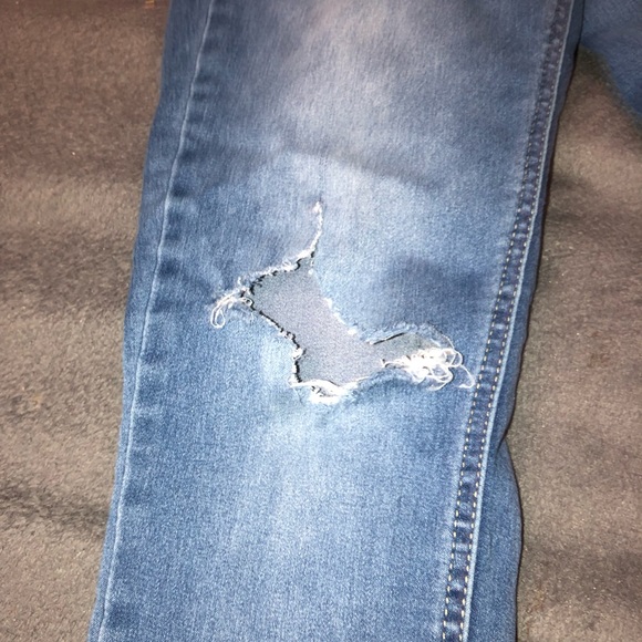 Jeans - Picture 3 of 4